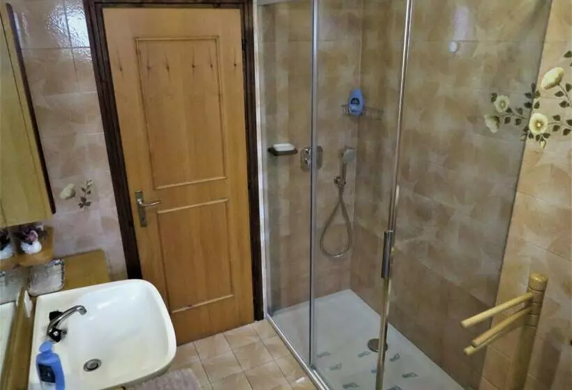 ベッドアンドブレックファースト La Cesura