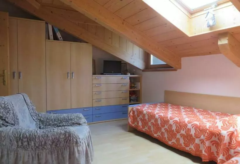 ベッドアンドブレックファースト La Cesura