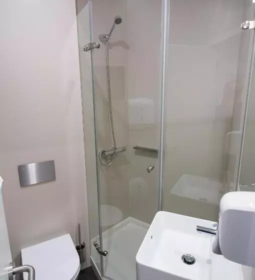 Change The World Hostels   Coimbra   Almedina