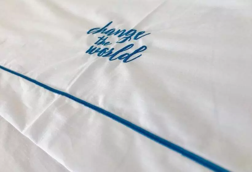 Change The World Hostels   Coimbra   Almedina