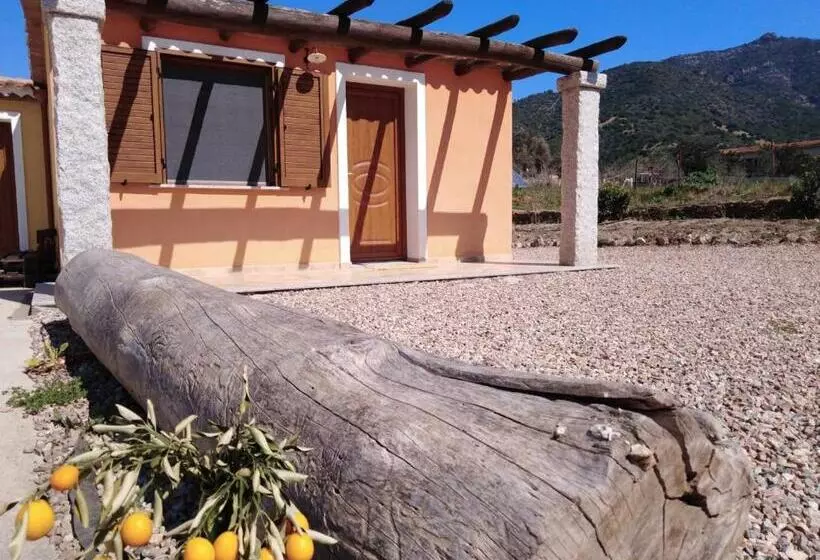 هتل Agriturismo Donnolù
