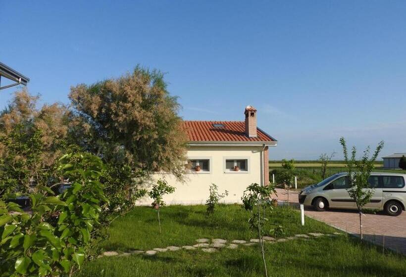 پانسیون Ca  Mira   Room&breakfast