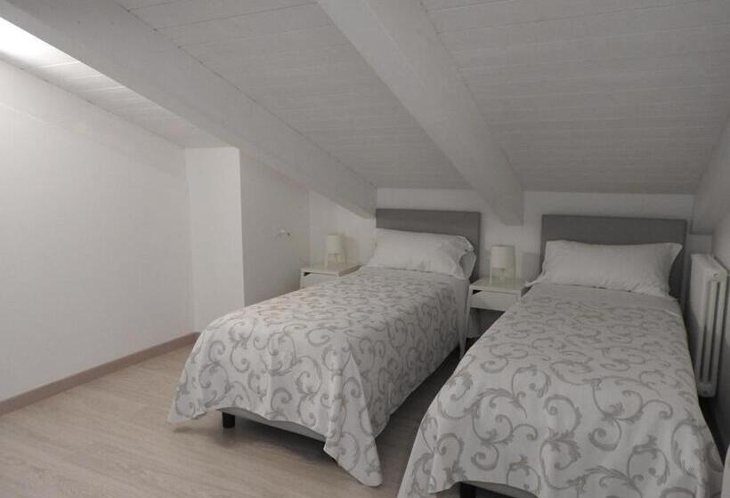 پانسیون Ca  Mira   Room&breakfast