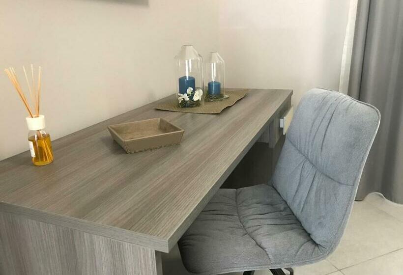 تختخواب و صبحانه La Corte Di Arianna