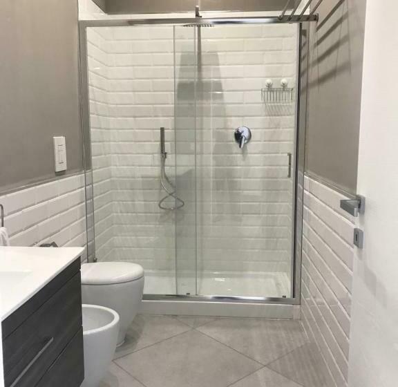 تختخواب و صبحانه La Corte Di Arianna