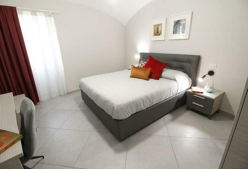 تختخواب و صبحانه La Corte Di Arianna