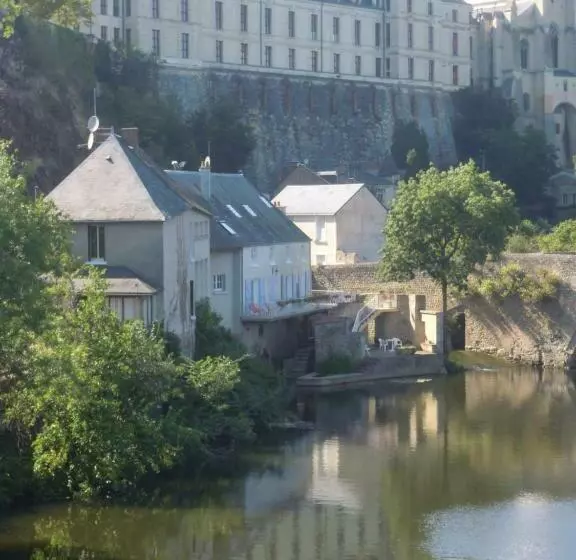 Aamiaismajoitus (B&B) Moulin De L Abbesse