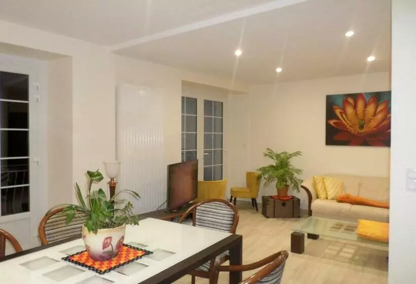 Aamiaismajoitus (B&B) Moulin De L Abbesse