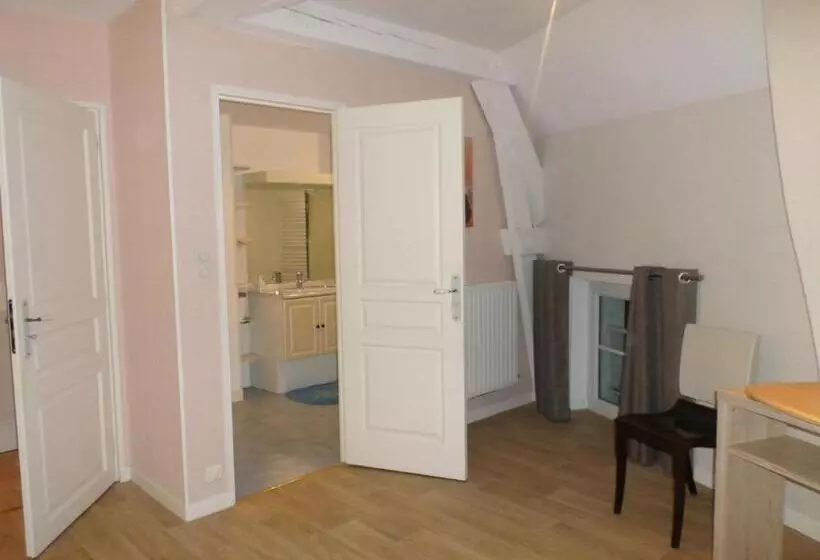 Aamiaismajoitus (B&B) Moulin De L Abbesse