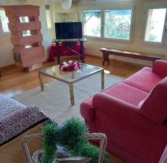 L Oleandro Sul Lago D Iseo B&b