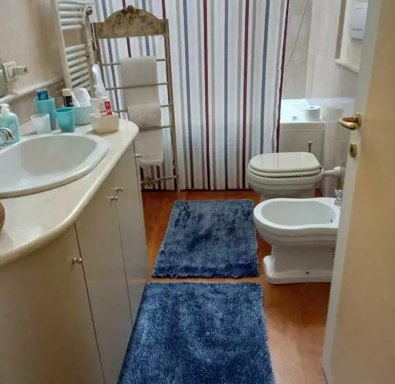 L Oleandro Sul Lago D Iseo B&b