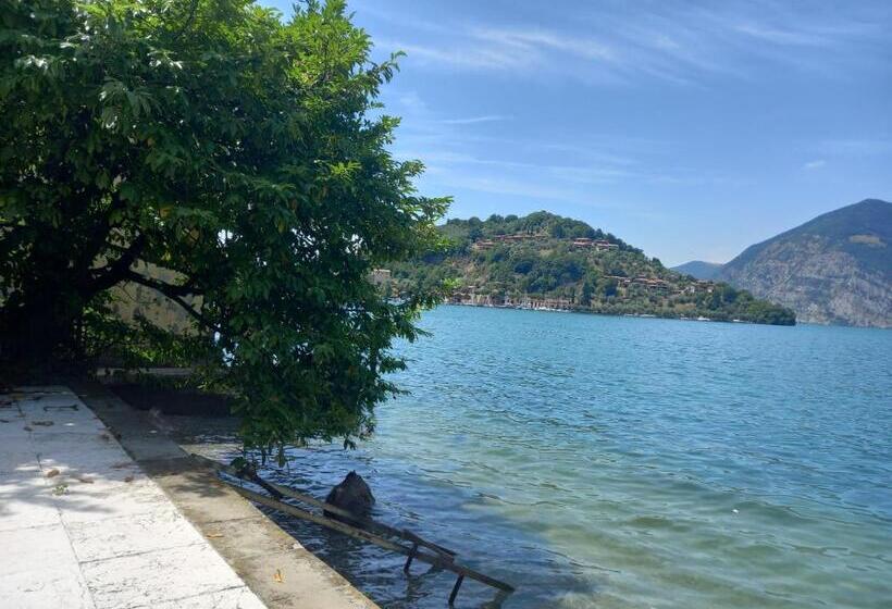 L Oleandro Sul Lago D Iseo B&b
