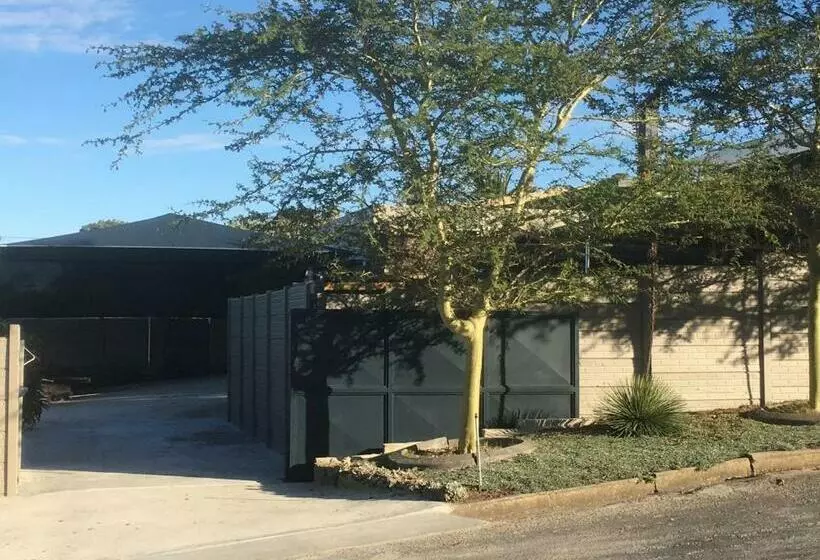 Majatalo Ammabed Accommodation