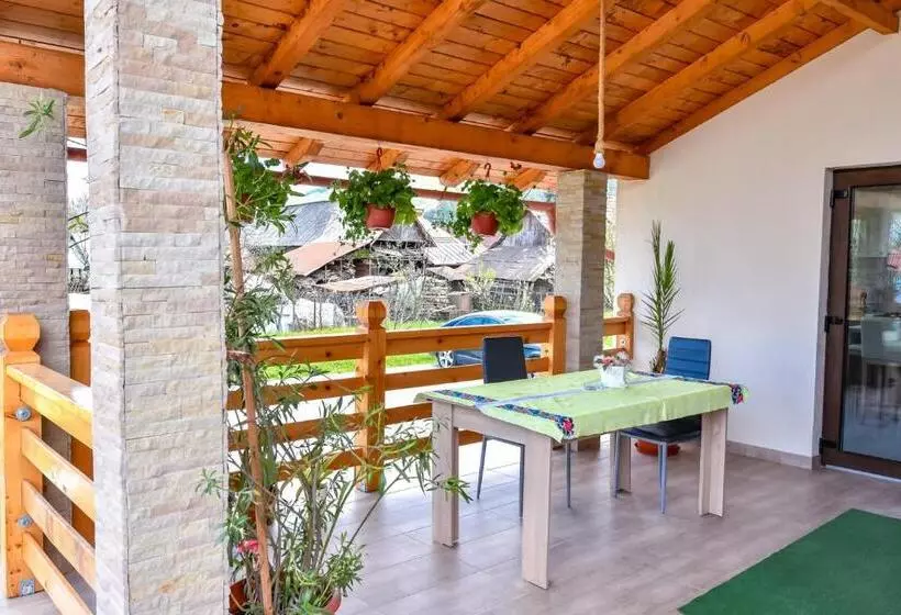 ペンション Casa Nely