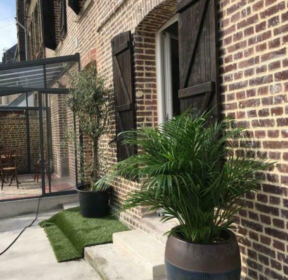 بنسيون L Entrepote