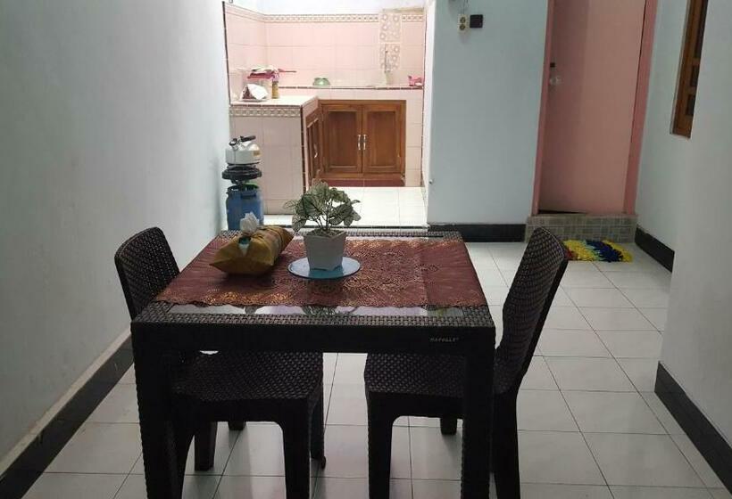 ペンション R2 Guest House