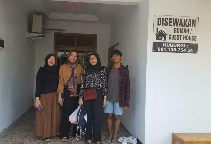 ペンション R2 Guest House