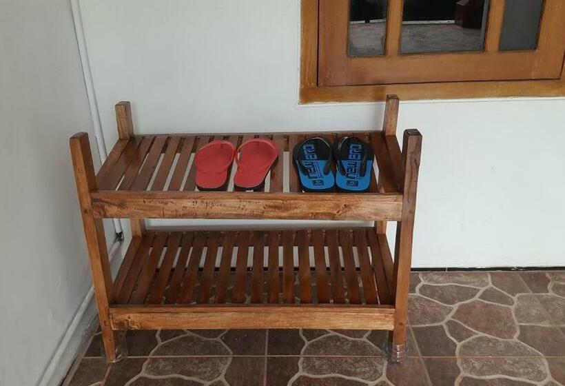 ペンション R2 Guest House