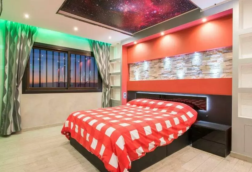 109 Penthouse , Incredible View, Marco