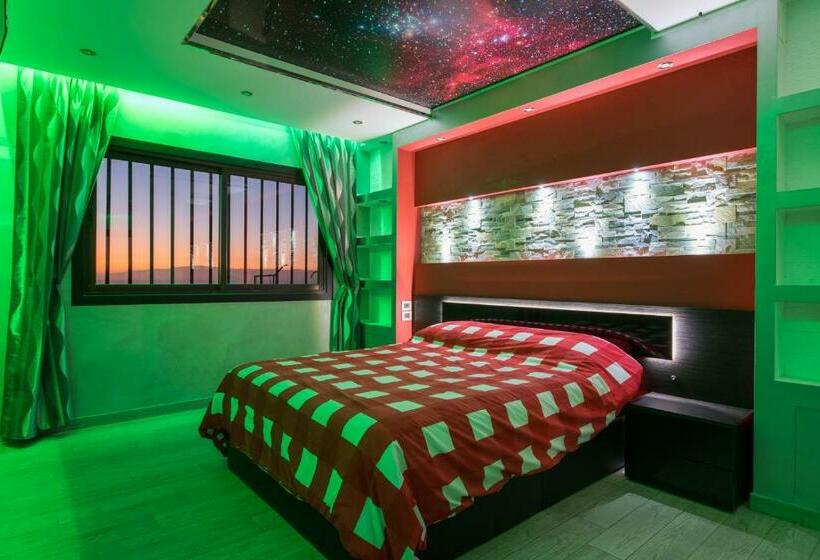 109 Penthouse , Incredible View, Marco