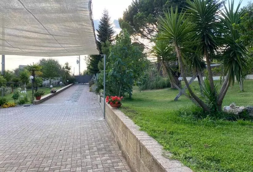 Aamiaismajoitus (B&B) A Casa Di Nonna Emilia