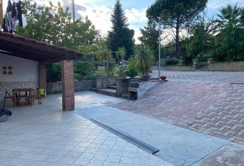 Aamiaismajoitus (B&B) A Casa Di Nonna Emilia