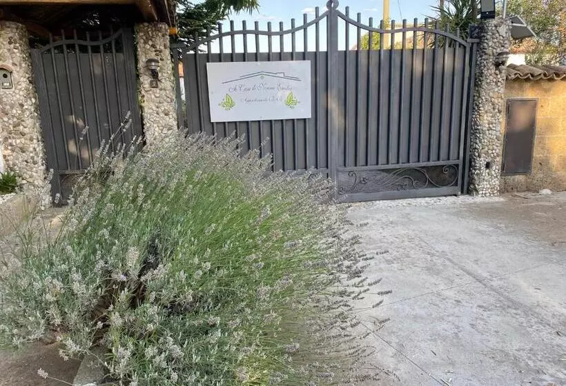 Aamiaismajoitus (B&B) A Casa Di Nonna Emilia