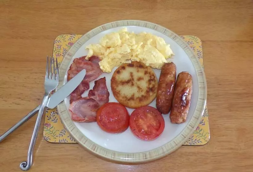 Aamiaismajoitus (B&B) Groom S Cottage