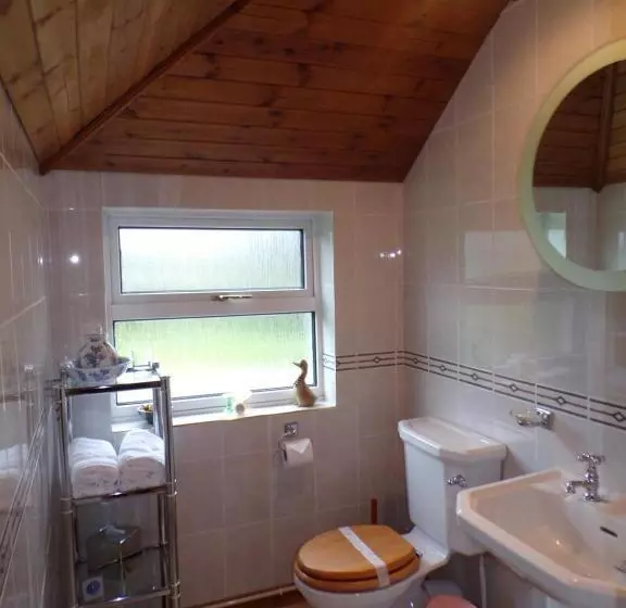 Aamiaismajoitus (B&B) Groom S Cottage