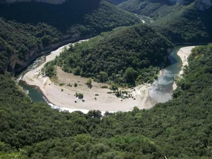 צימר Chambres D Hôtes & Jacuzzi   A L Ombre Des Amandiers