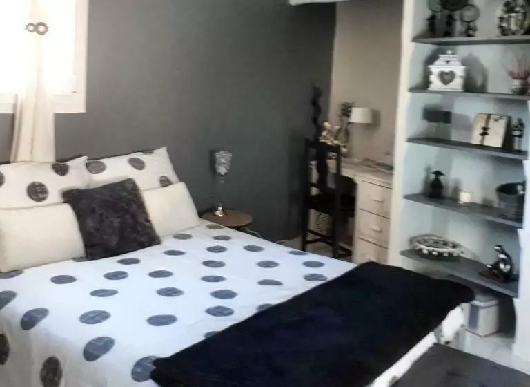 ベッドアンドブレックファースト Les Mirabelles Chambres D Hôtes