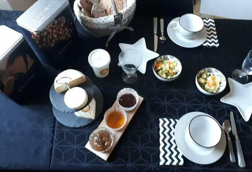 ベッドアンドブレックファースト Les Mirabelles Chambres D Hôtes