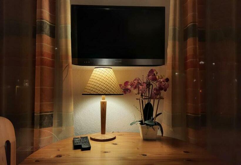 بنسيون Arthur Albert Apartment  7 Wohnungen Für Geschäftsreisende   Wie Zu Hause