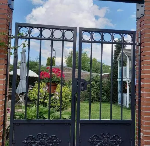 Majatalo B&b Ut Kantuurke