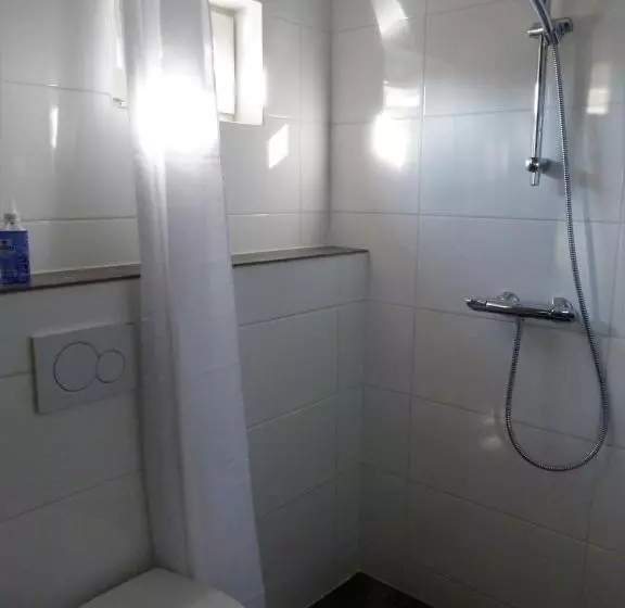 Majatalo B&b Ut Kantuurke