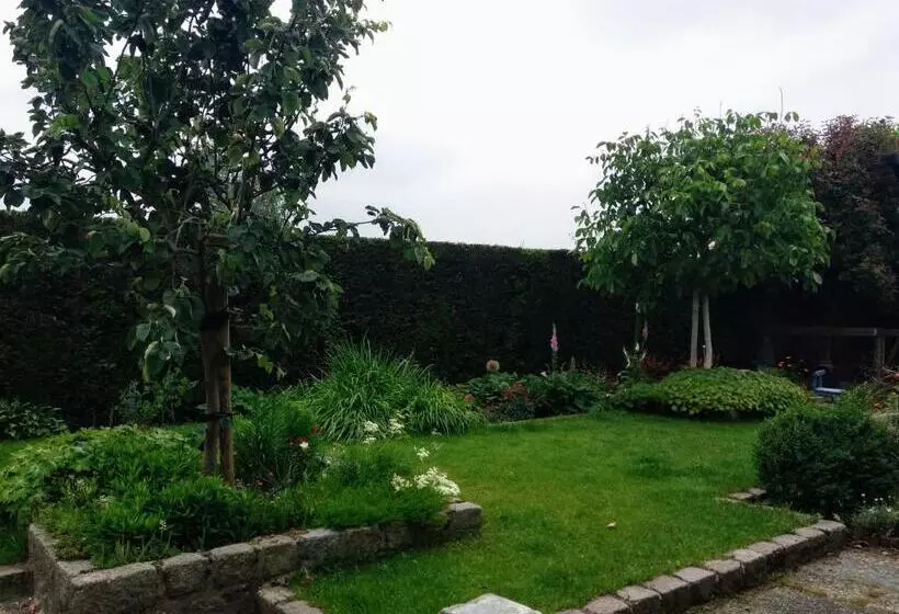 Majatalo B&b Ut Kantuurke