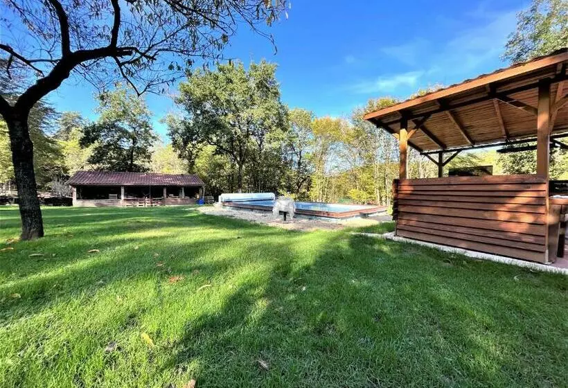 ベッドアンドブレックファースト Chez Pascaline