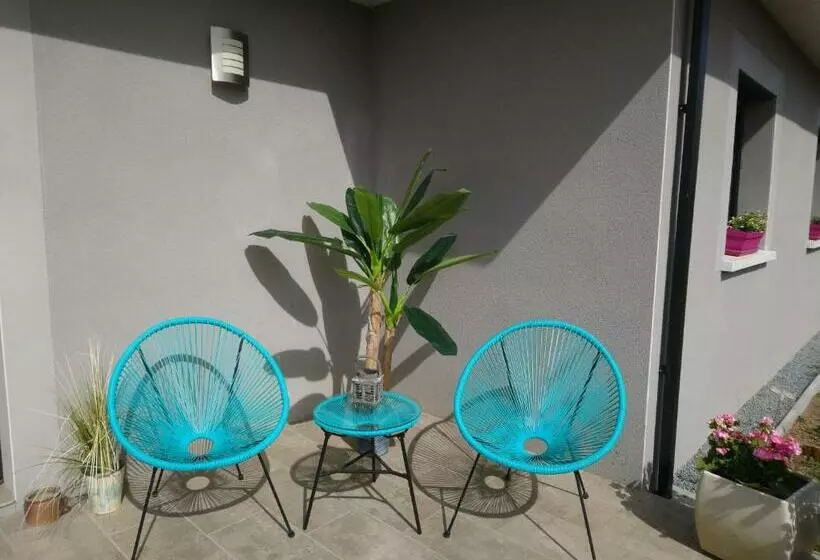 تختخواب و صبحانه Le Bonheur à Portée De Mains