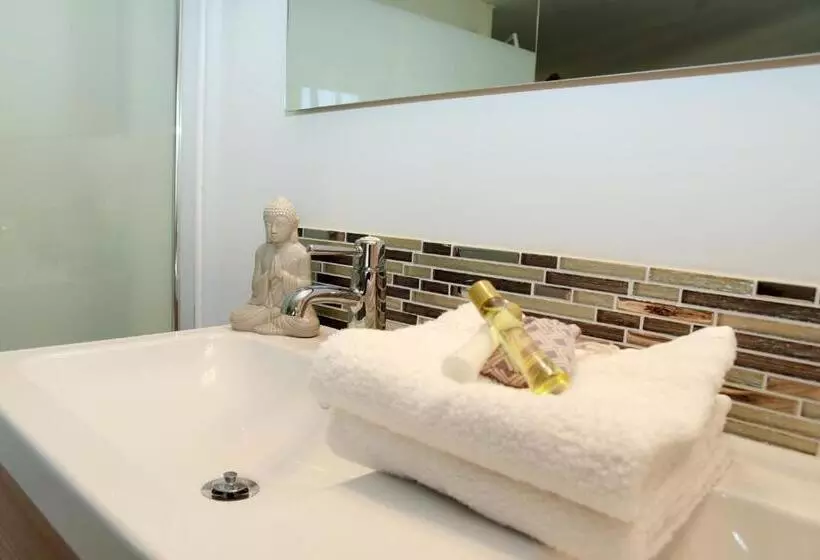 ベッドアンドブレックファースト Les Bessonnes