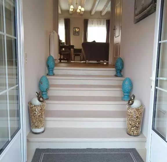 ベッドアンドブレックファースト Les Bessonnes