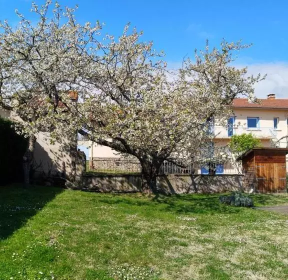 ベッドアンドブレックファースト Les Bessonnes