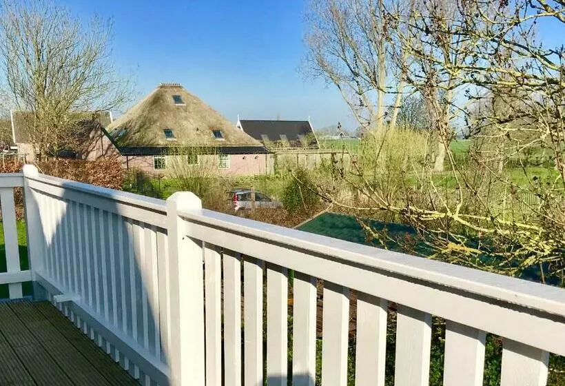 Aamiaismajoitus (B&B) Nabij De Molen
