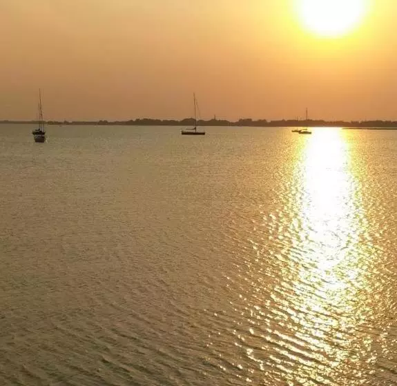 Aamiaismajoitus (B&B) Nabij De Molen