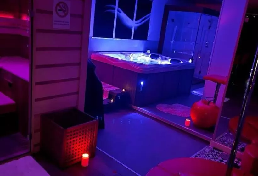 Hotelli Spabyelleetlui Spa Rouge Ou Bleu