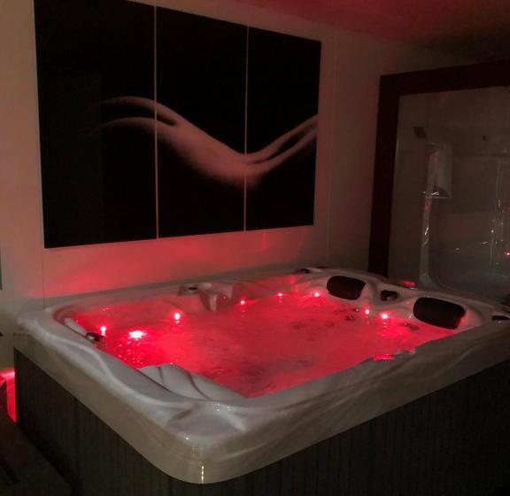 هتل Spabyelleetlui Spa Rouge Ou Bleu