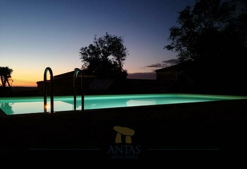پانسیون Antas Guest House