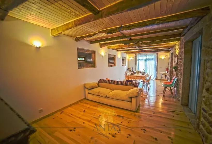 Majatalo Antas Guest House