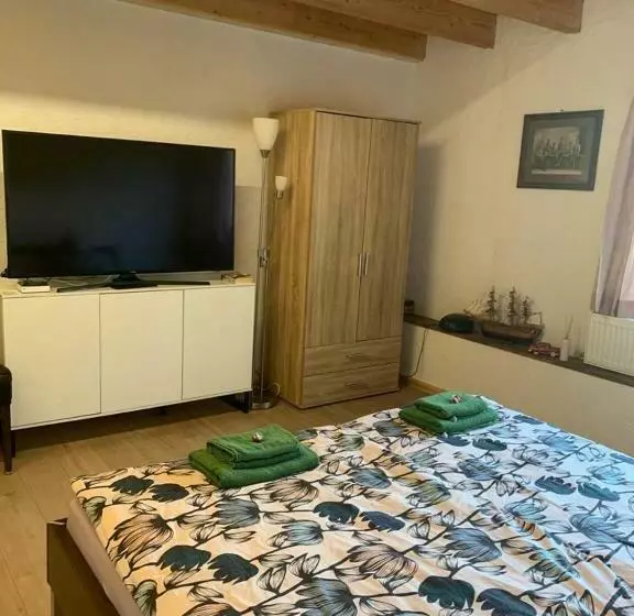 ペンション Bio Hof Moosburg Am See Mit Sauna