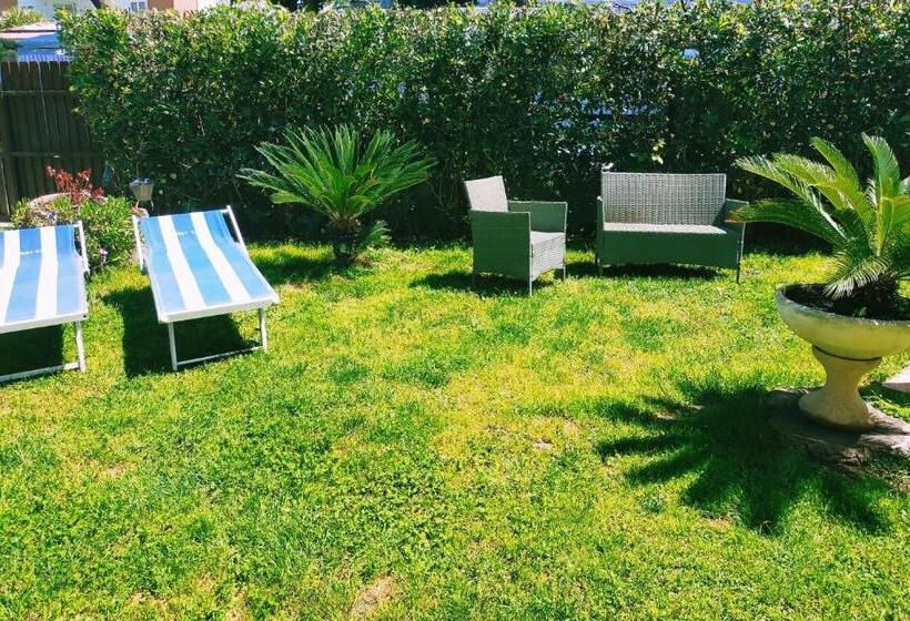 پانسیون Luxury Apartment Magnolia Terrace