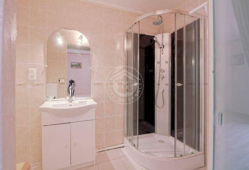 مبيت وإفطار Chez Sanyou